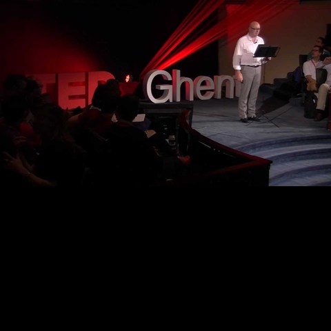Changer ou rétrécir : Frank Van Massenhove à TEDxGhent (en anglais)